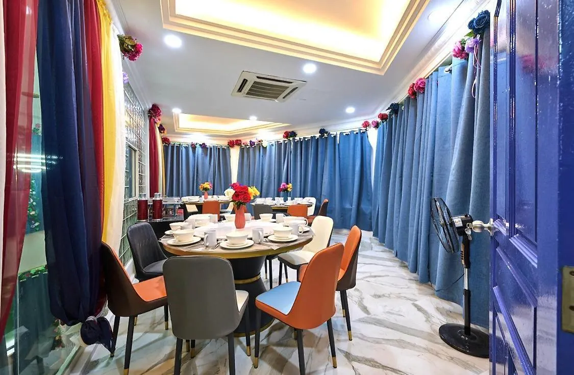 Villa Penang Dream Banglo Sleeps 28 Tanjung Bungah